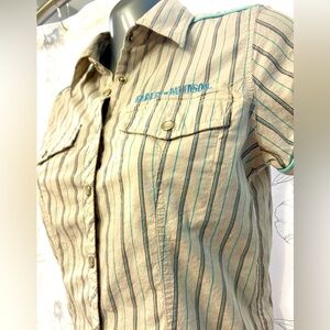 Woman Harley Short Sleeve button down Shirt.